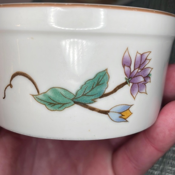 #72 Two Cute Flower Bakeware Dishes - Picture 10 of 15